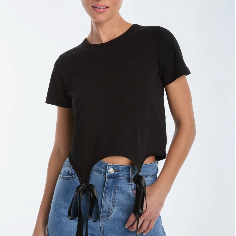 NOLI Diana Black Bow Tshirt